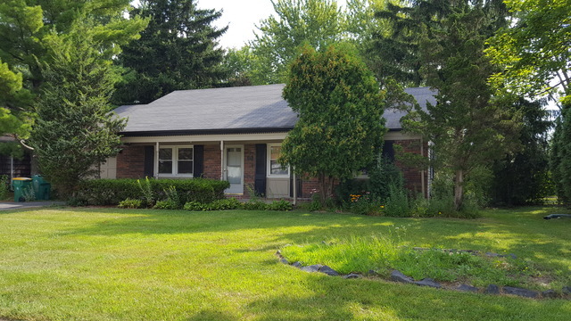 Property Photo: 670 Wyngate Lane IL 60089