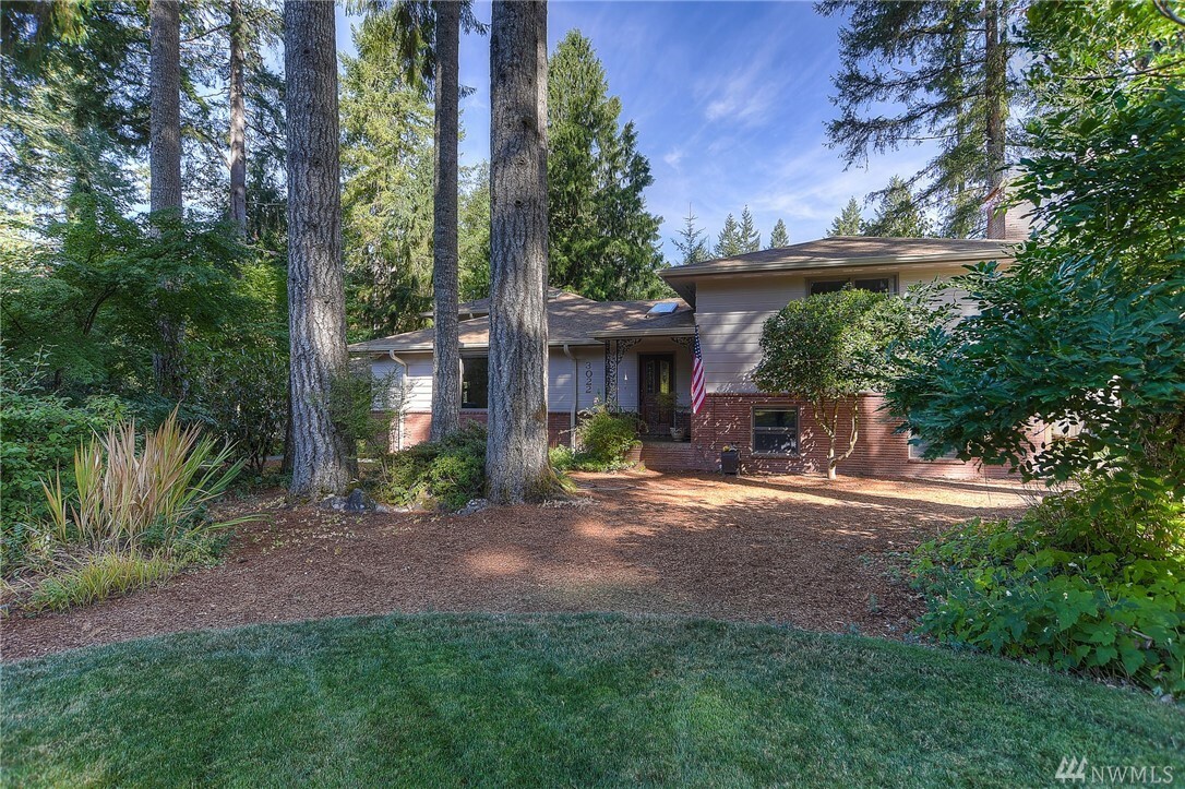 Property Photo: 3022 Country Club Lp NW WA 98502