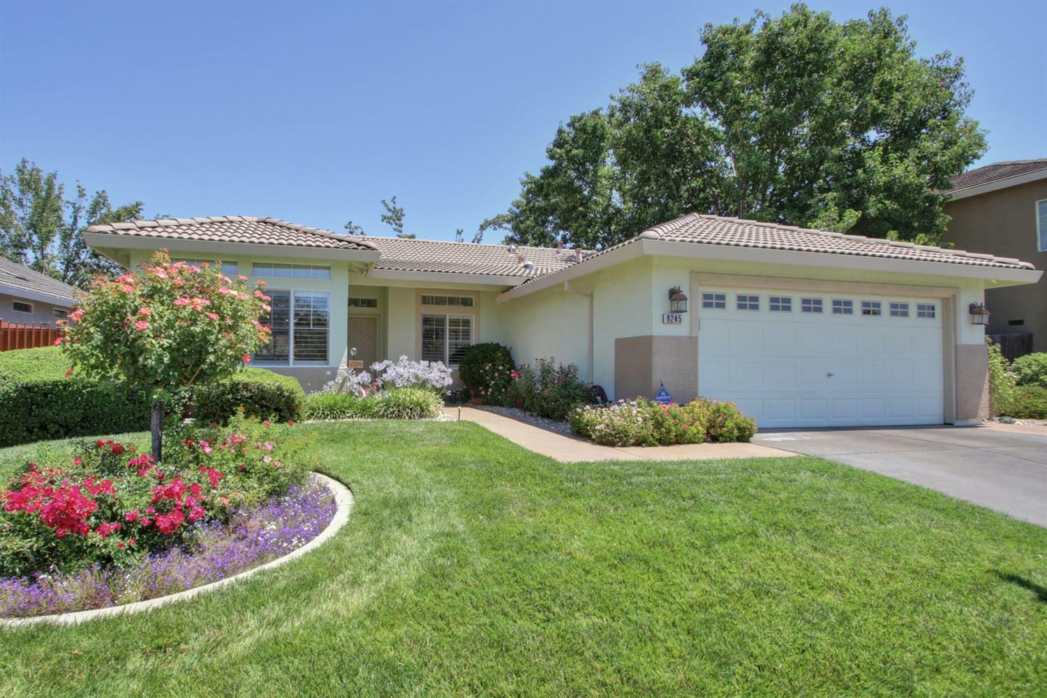 Property Photo:  9245 Willow Falls Circle  CA 95624 