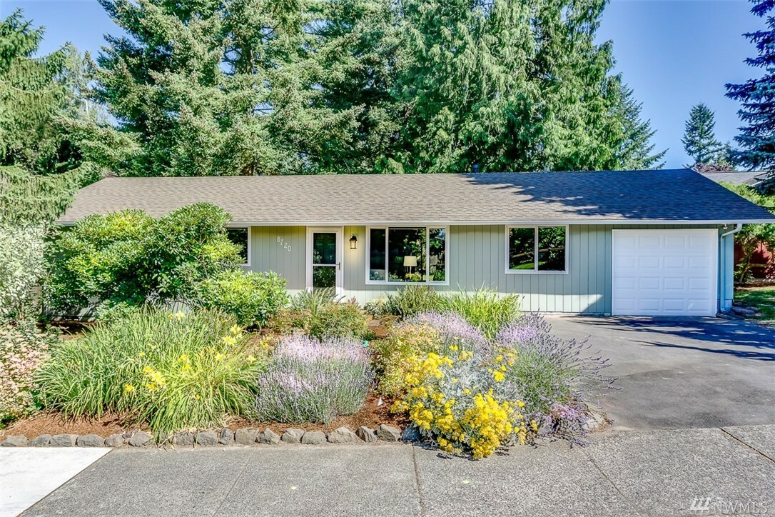 Property Photo:  8720 NE 139th St  WA 98034 