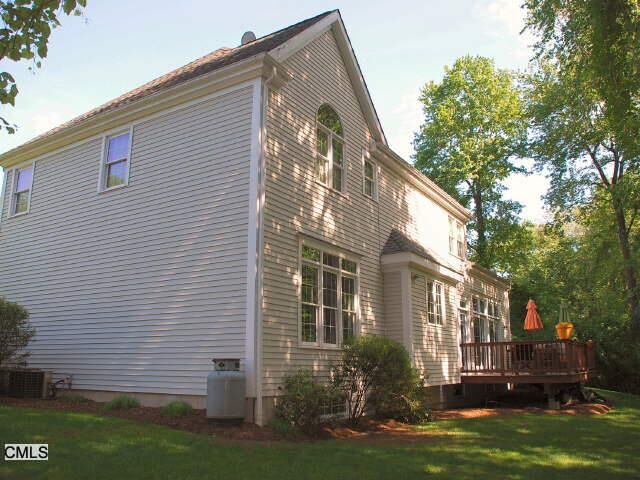 Property Photo:  4 Newtown Court  CT 06851 