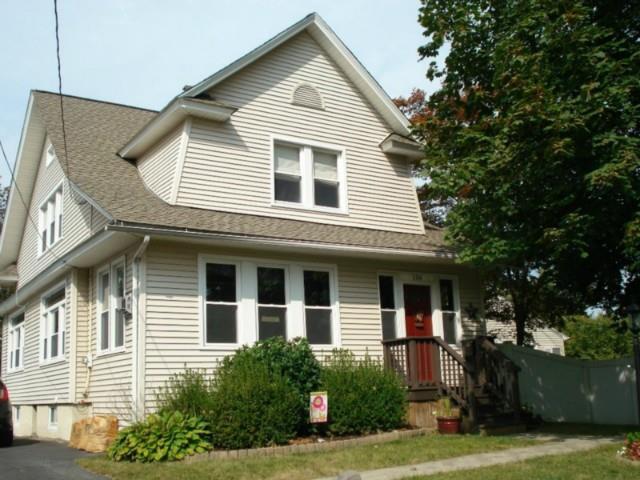 Property Photo:  156 Booth Street  CT 06614 