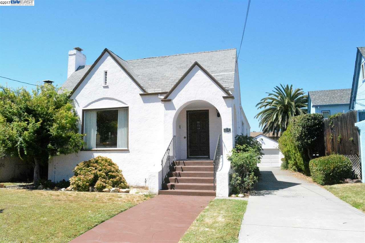 Property Photo:  298 Begier Ave  CA 94577 