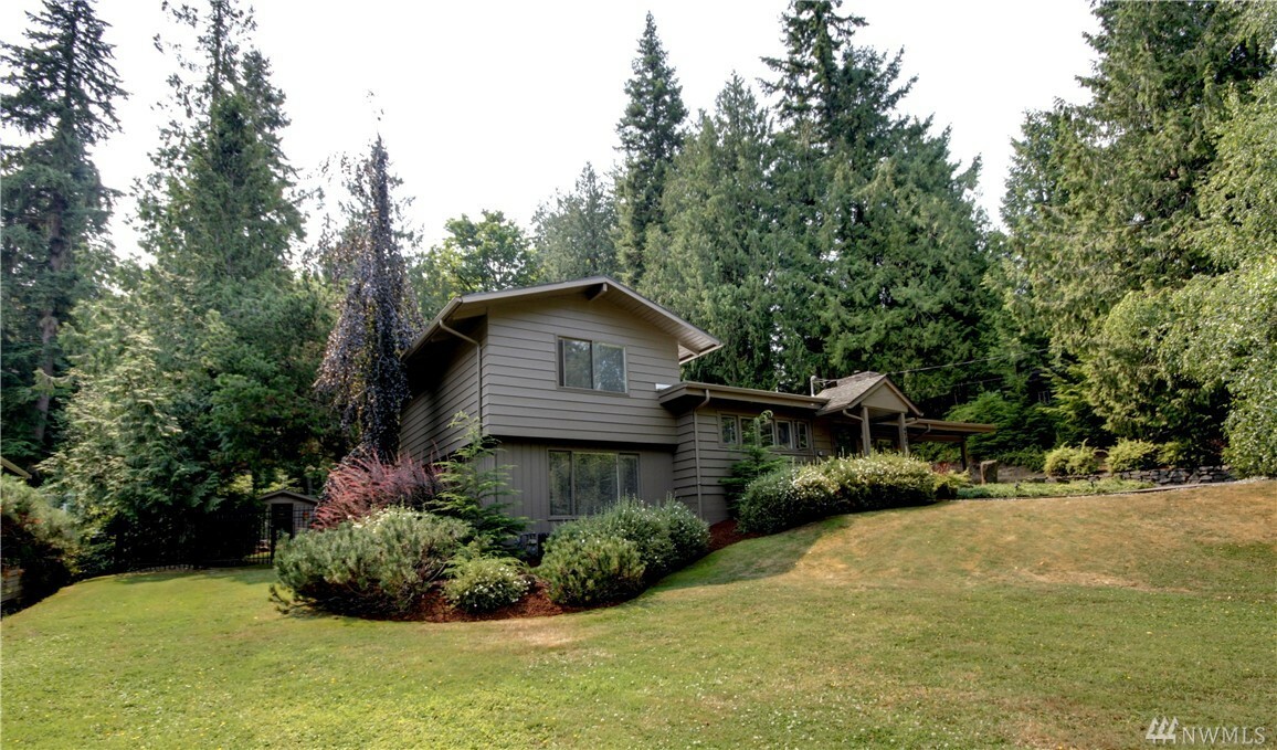 Property Photo:  4132 Lakeway Dr  WA 98229 