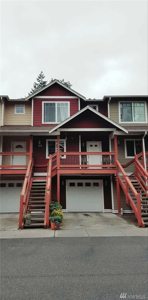 Property Photo:  4039 Eliza Ave 103  WA 98226 