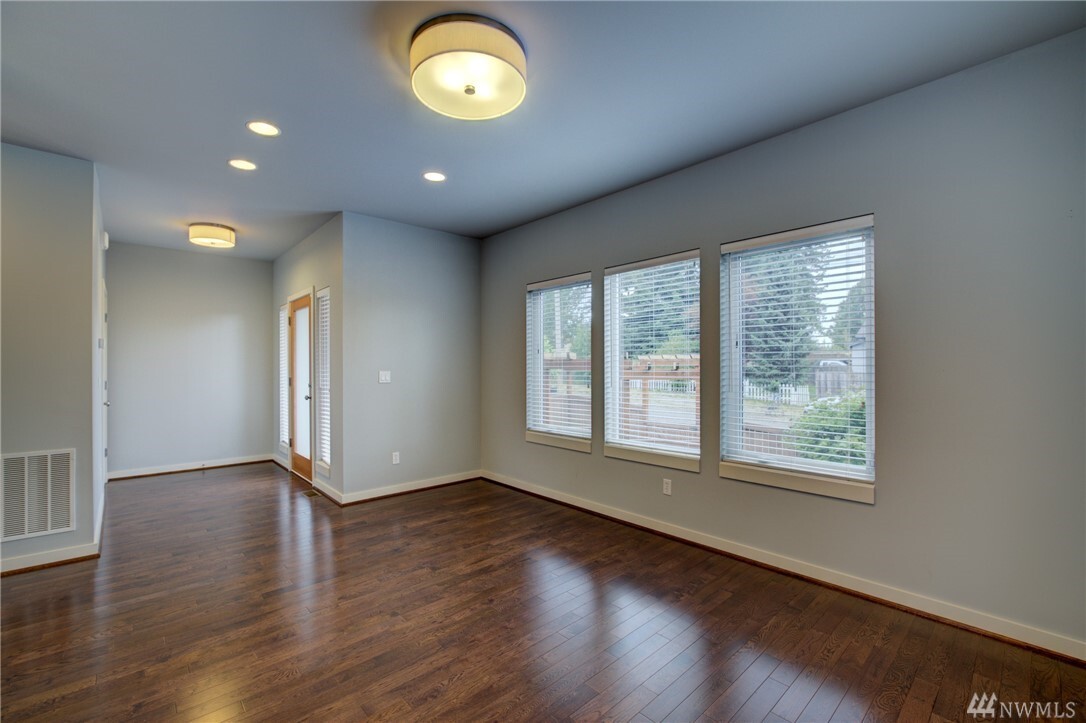 Property Photo: 807 NW 88th St WA 98117
