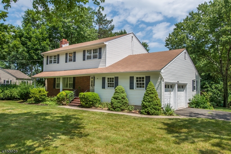 Property Photo:  39 Sulfrian Rd  NJ 07974 