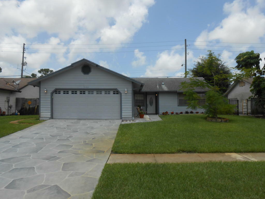 Property Photo: 5160 El Claro Circle FL 33415