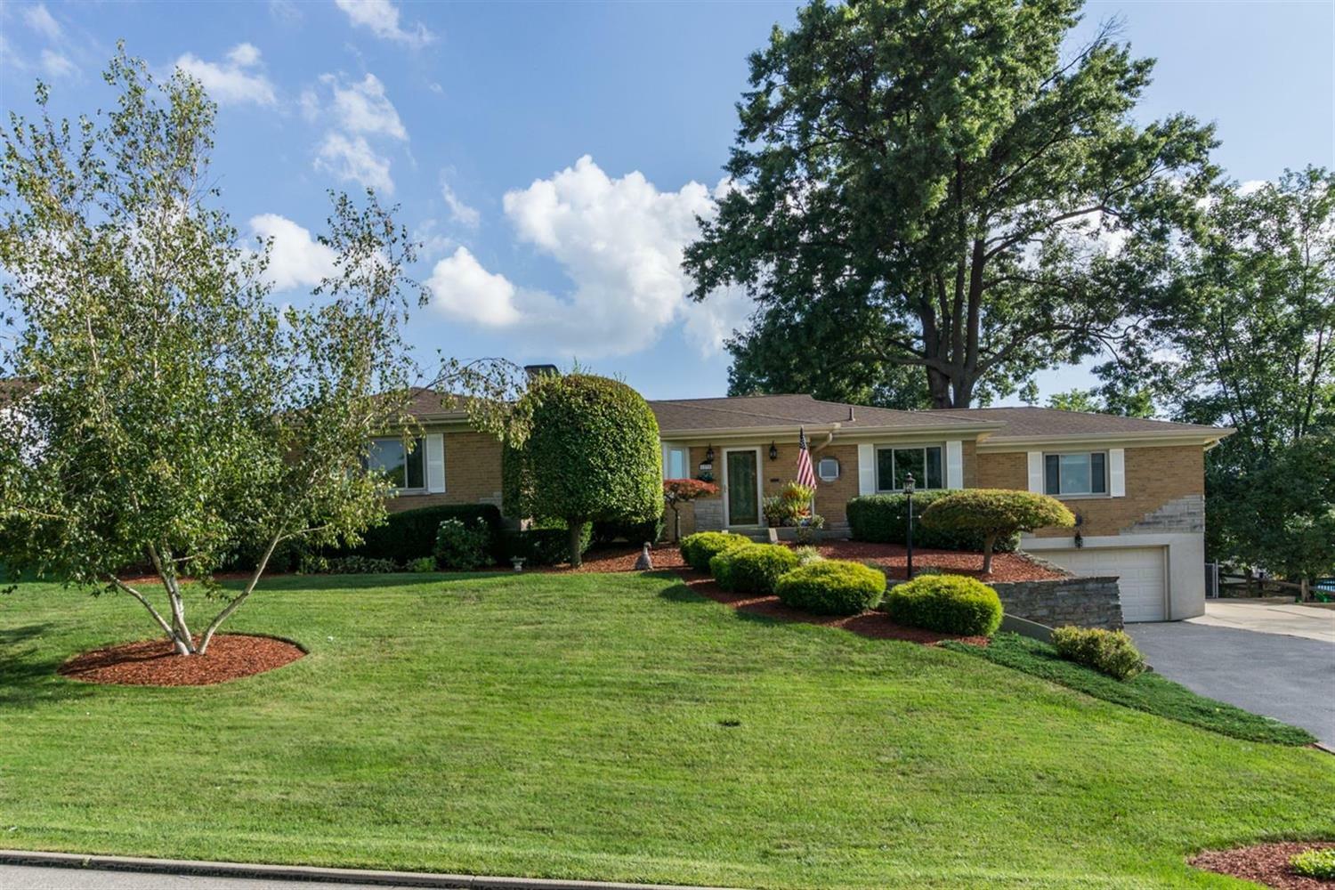 Property Photo: 6895 Dovehill Lane OH 45248