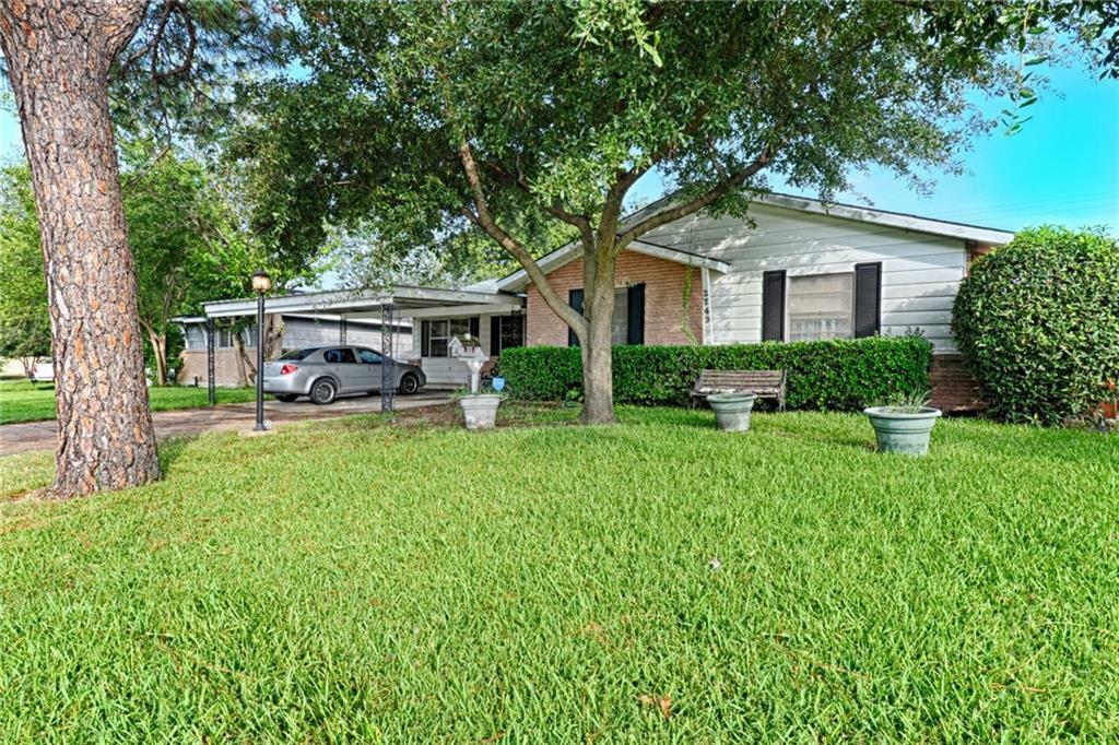 Property Photo:  2743 Rosewood Drive  TX 75150 