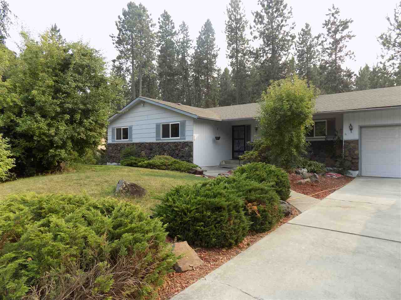 Property Photo:  619 E Roundtable Cir  WA 99218 