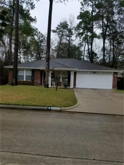 Property Photo: 18366 Hollow Oaks Circle TX 77365