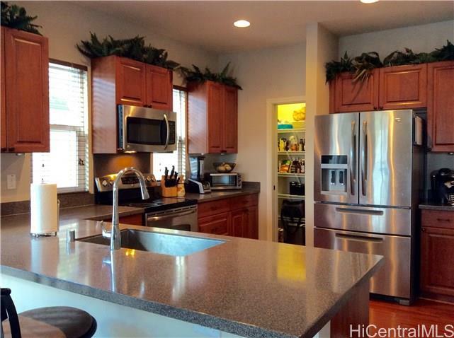 Property Photo:  91-1078 Hoiliili Street  HI 96706 