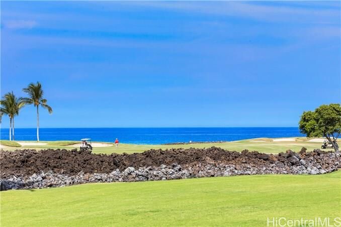 Property Photo:  69-1033 Nawahine Place 10H  HI 96738 