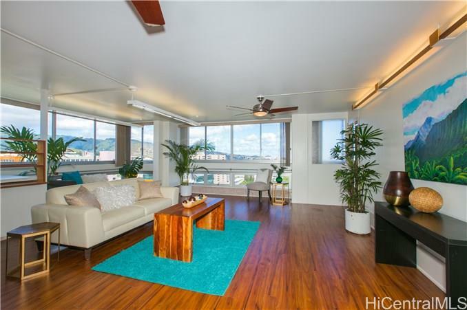 Property Photo:  1212 Punahou Street 1706  HI 96826 