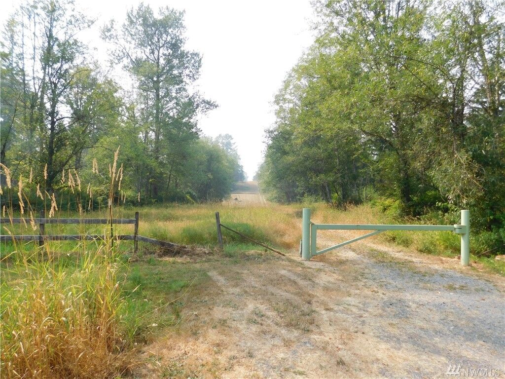 Property Photo: 3 Xxx 183rd Ave SE WA 98290