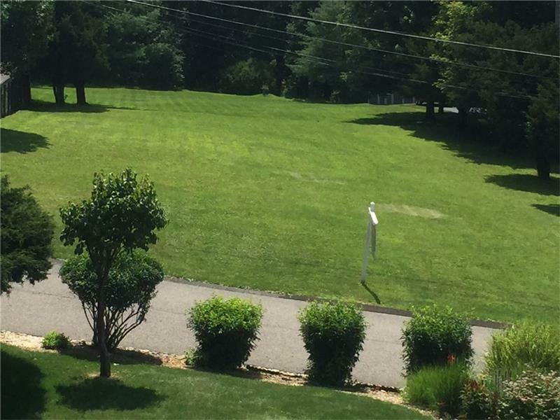 Property Photo: 408 Bryan Drive,E PA 15108