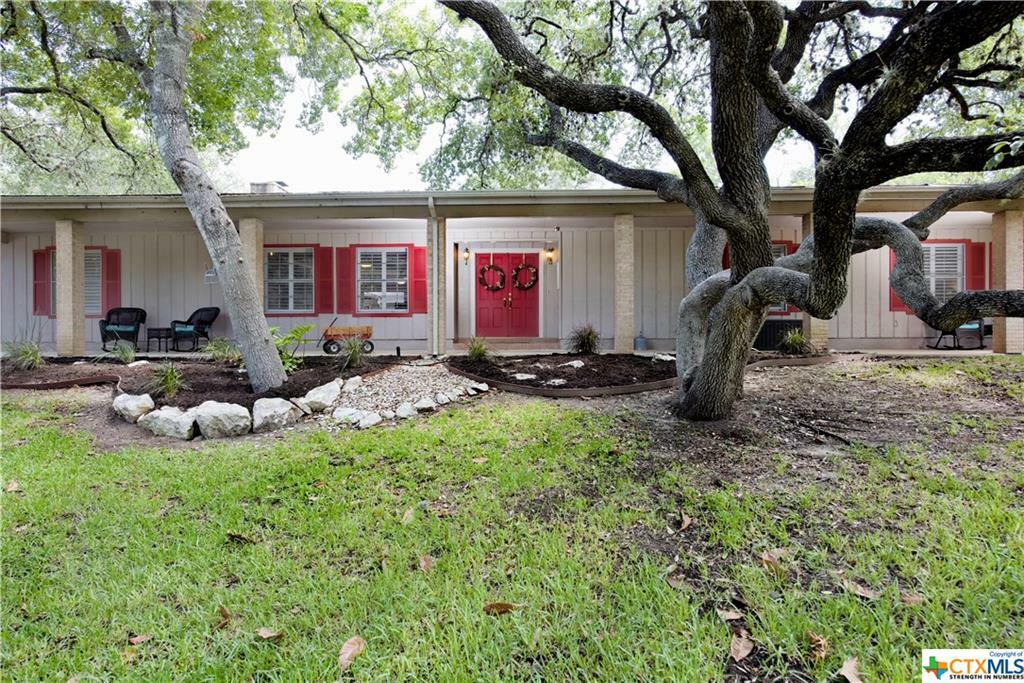 Property Photo:  520 Willow Creek Circle  TX 78666 