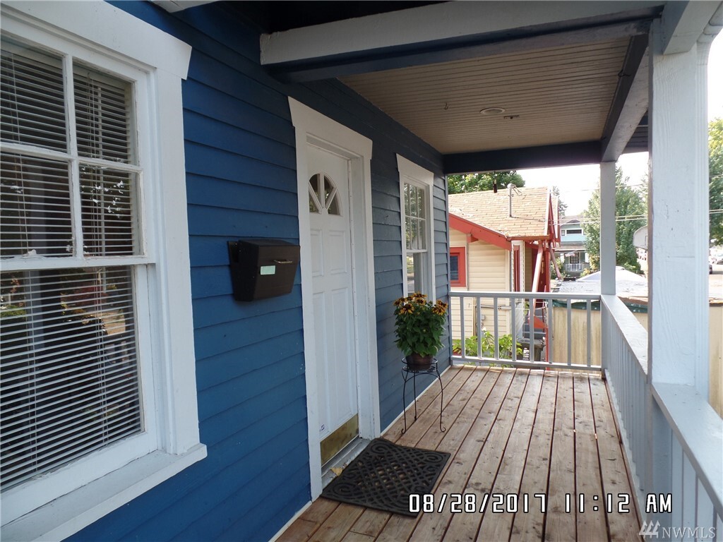 Property Photo: 1516 N 9th Street WA 98403