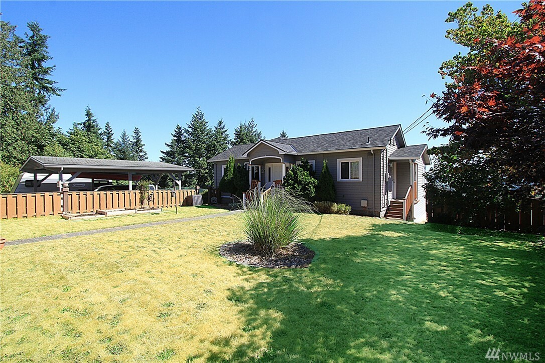 Property Photo:  5401 Broadway  WA 98203 