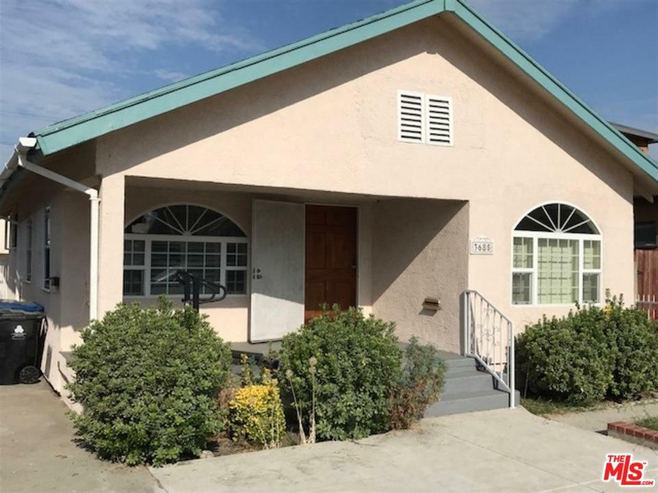 Property Photo:  3685 3rd Ave  CA 90018 