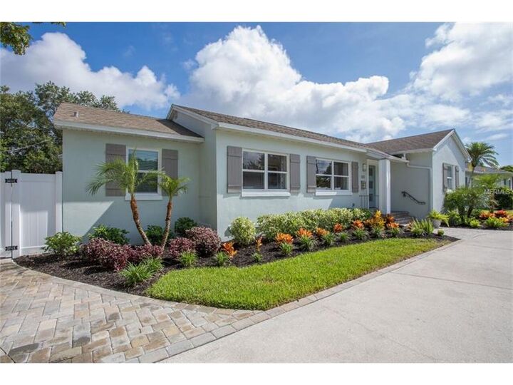 Property Photo:  533 34th Avenue NE  FL 33704 