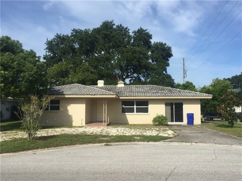 Property Photo:  1660 San Helen Drive  FL 34698 