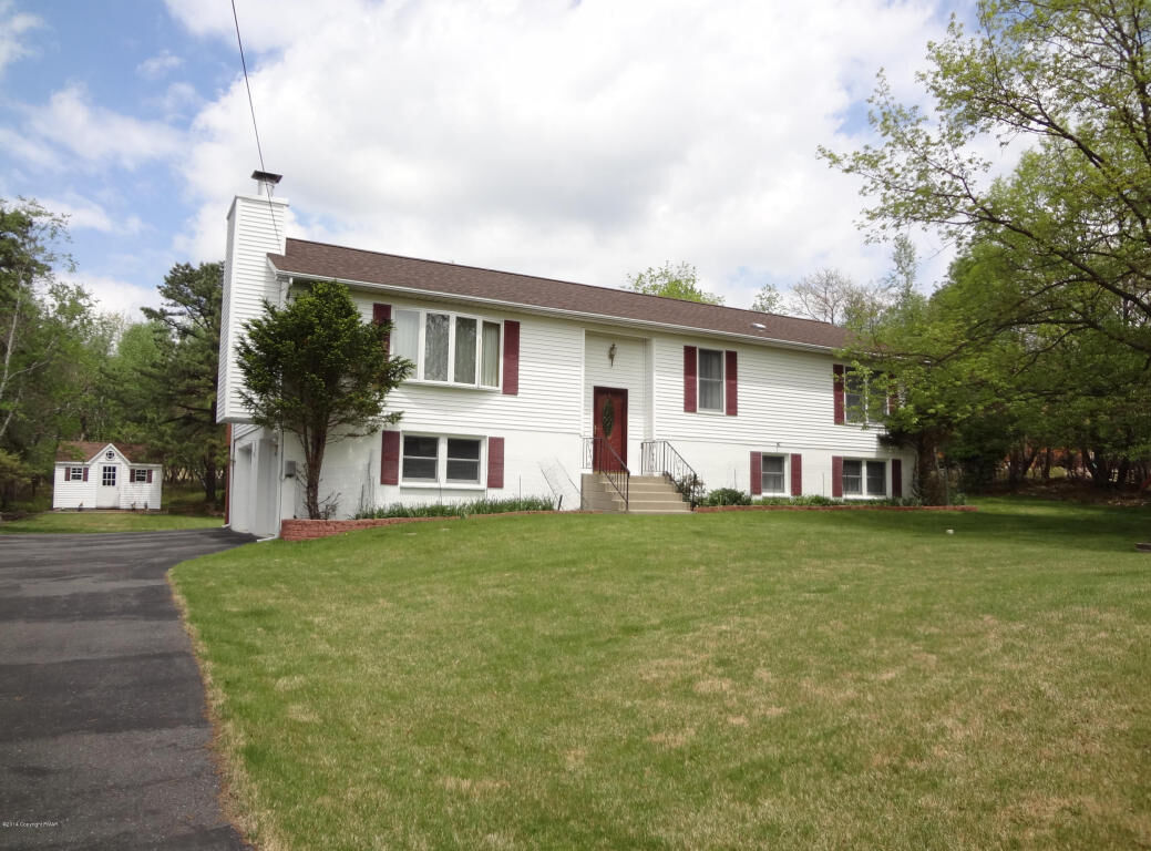Property Photo:  119 Lamsden Drive  PA 18210 
