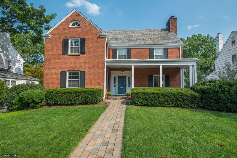 Property Photo: 17 Bellegrove Dr NJ 07043