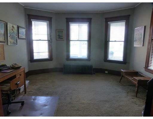 Property Photo:  18 Cutler St  MA 01604 