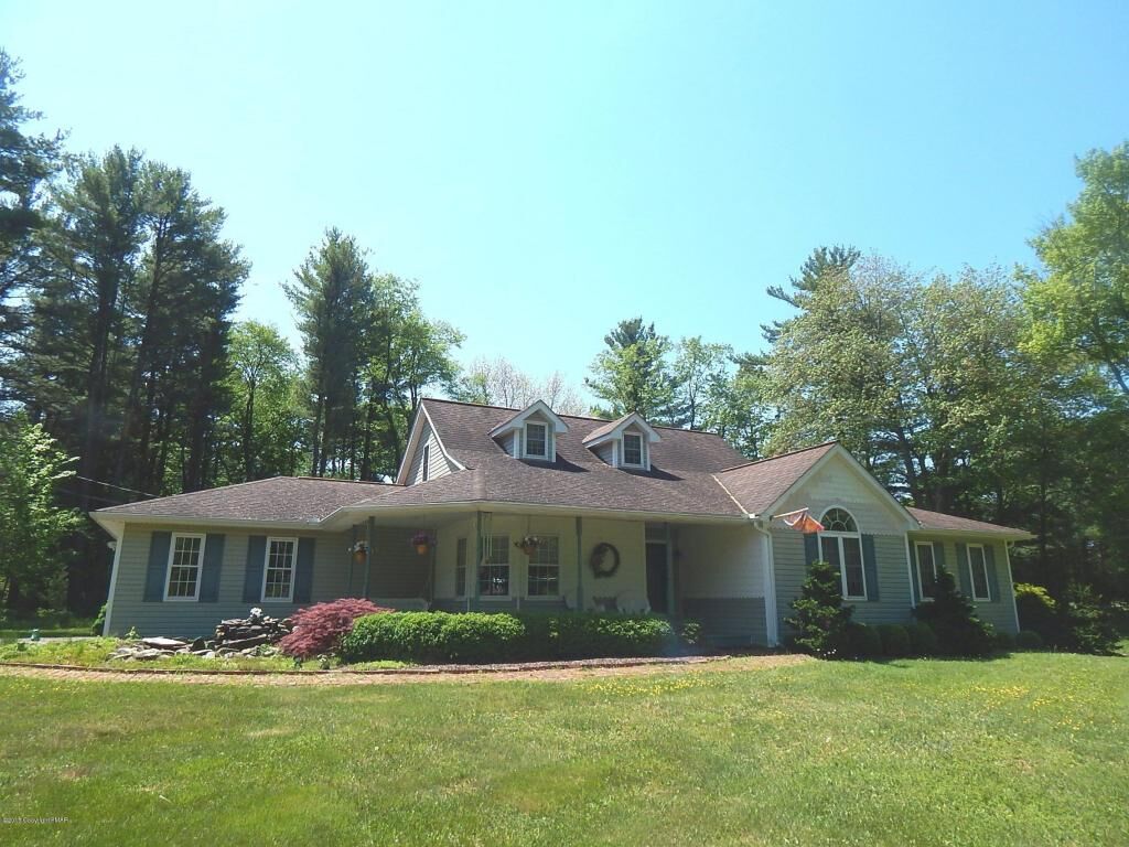 Property Photo: 137 Elm Dr PA 18610