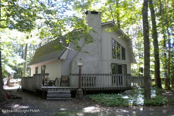 Property Photo:  16 Evergreen Drive  PA 18424 