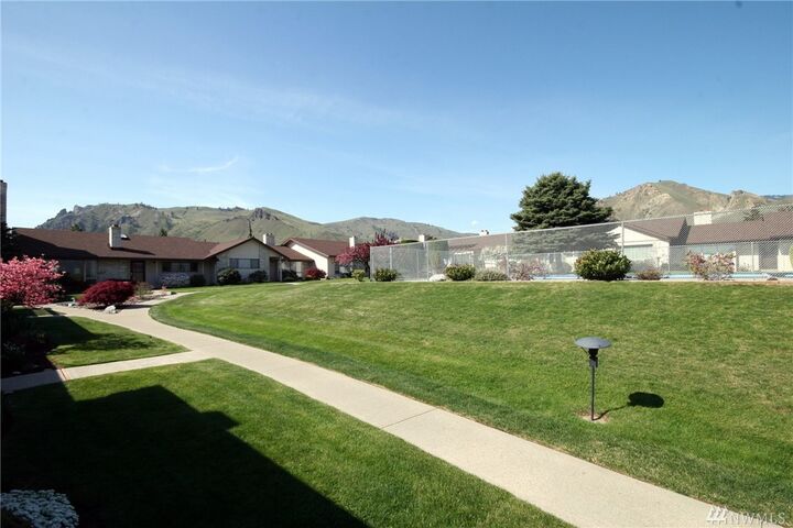 Property Photo: 300 S Elliott Ave S 23 WA 98801