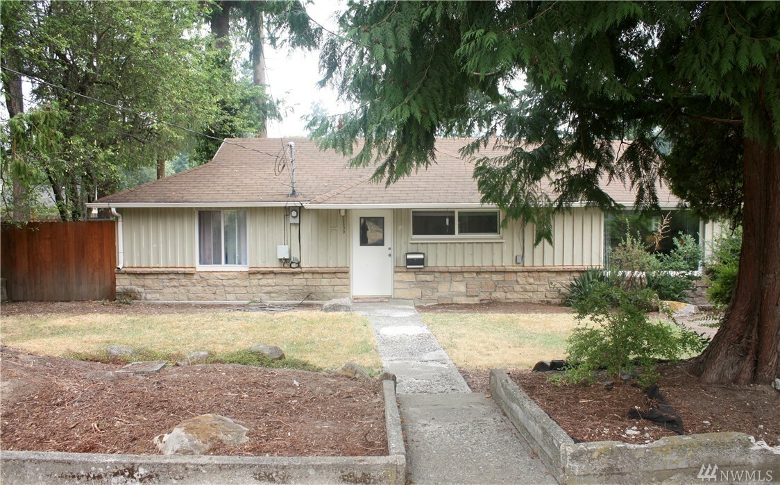 Property Photo:  22809 55th Ave Ave W  WA 98043 