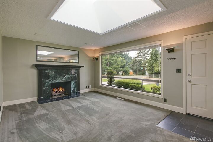 Property Photo: 14705 SE Eastgate Dr WA 98006