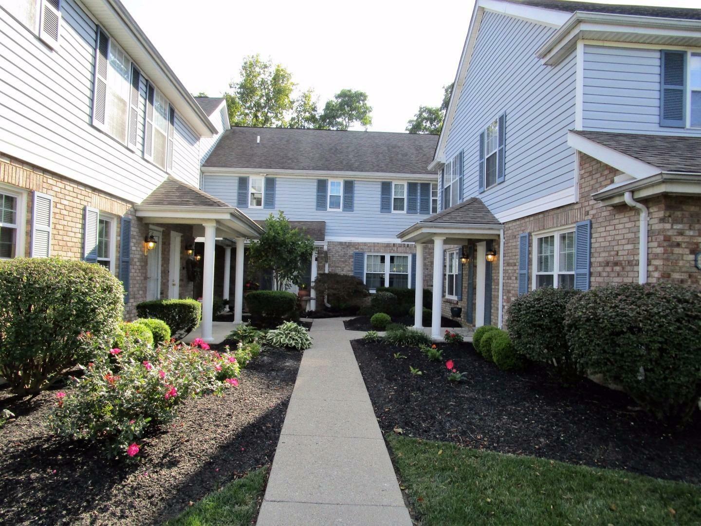 Property Photo: 9732 Timberview Court 12 OH 45241