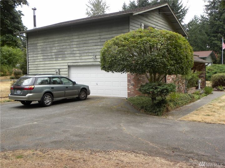 Property Photo: 12801 151st St E WA 98374