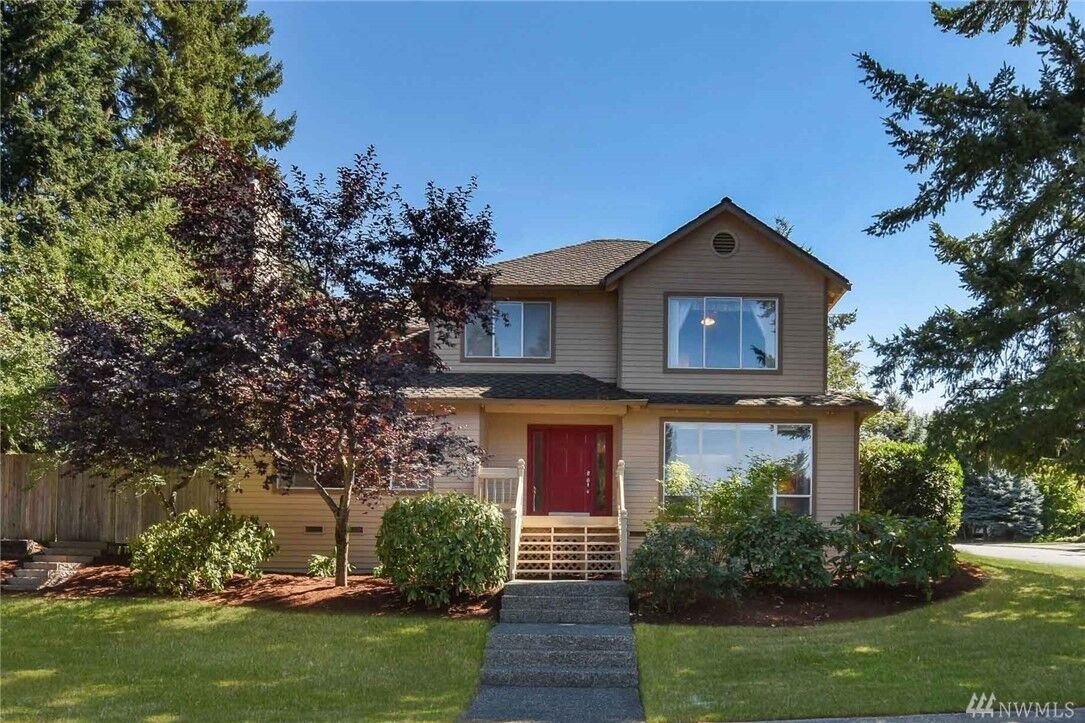 Property Photo: 4034 239th Place SE WA 98029