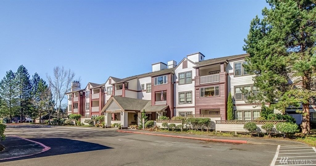 Property Photo:  3935 226th Place SE 203  WA 98029 