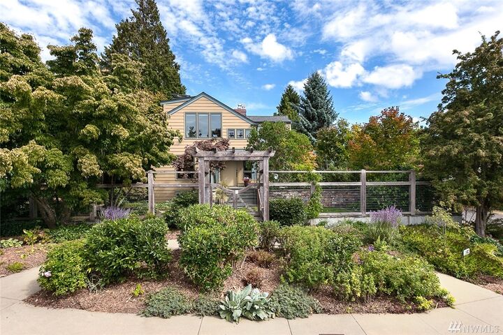 Property Photo: 11602 2nd Avenue NW WA 98177