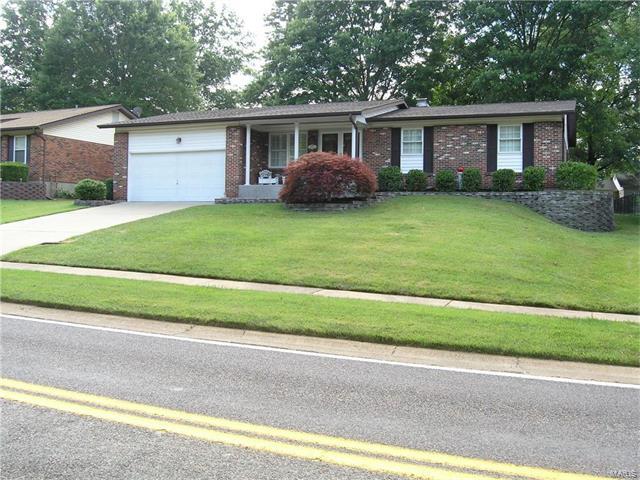 Property Photo: 5805 Kerth Road 63128