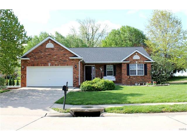 Property Photo: 1518 Stonebrooke Drive IL 62025