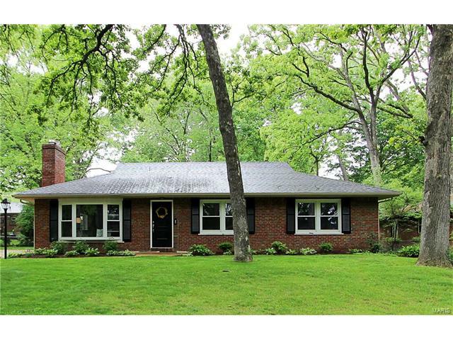 Property Photo: 1231 Cheshire Lane MO 63119