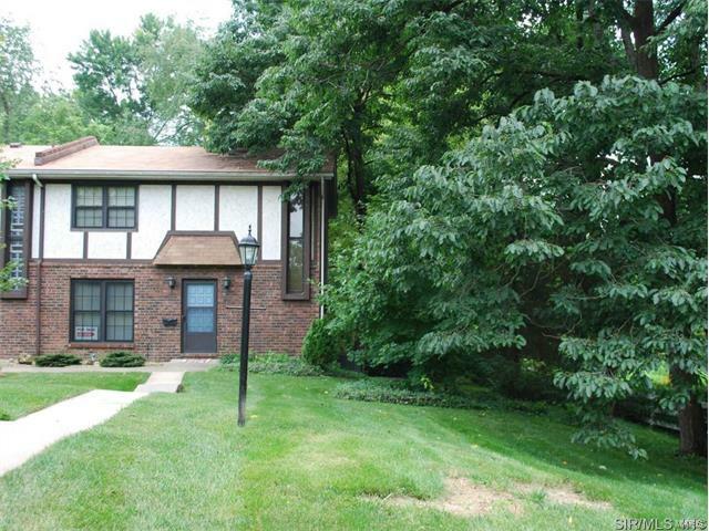 Property Photo: 1229 N 17th Street N 20 IL 62226