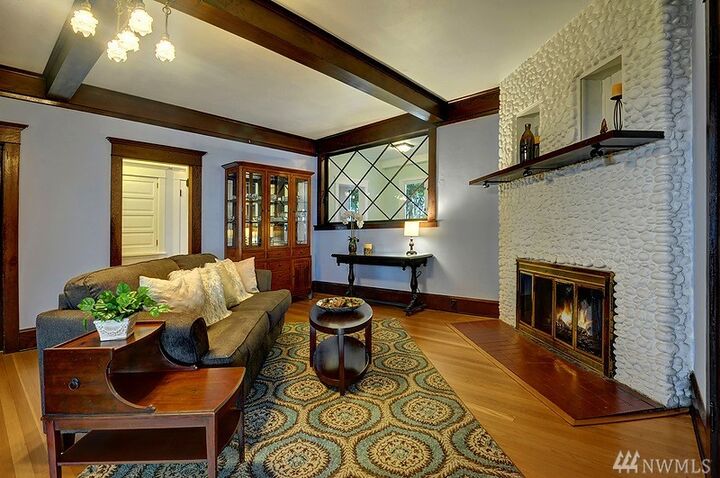 Property Photo: 5205 S Willow Street WA 98118