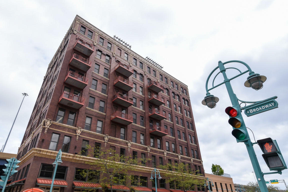 Property Photo:  400 N Broadway - 605  WI 53202 