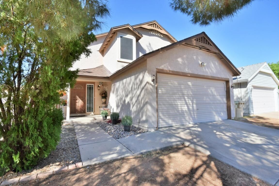 Property Photo: 6434 W Saguaro Drive AZ 85304