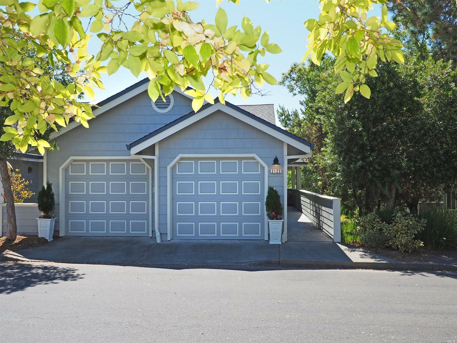 Property Photo:  2123 Stonefield Lane  CA 95403 