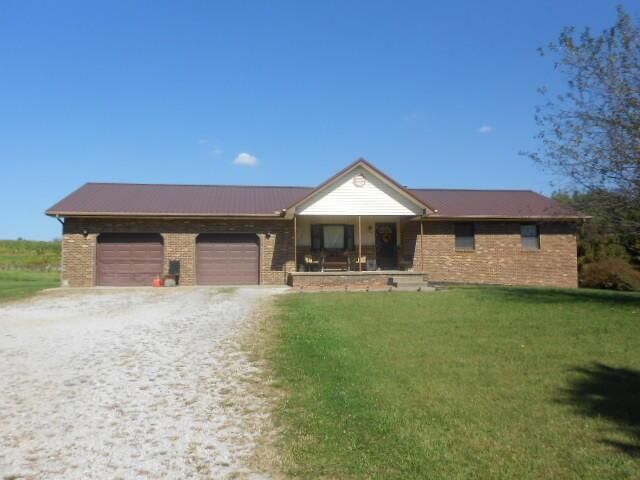 Property Photo: 12890 Tarlton SW Road OH 43154