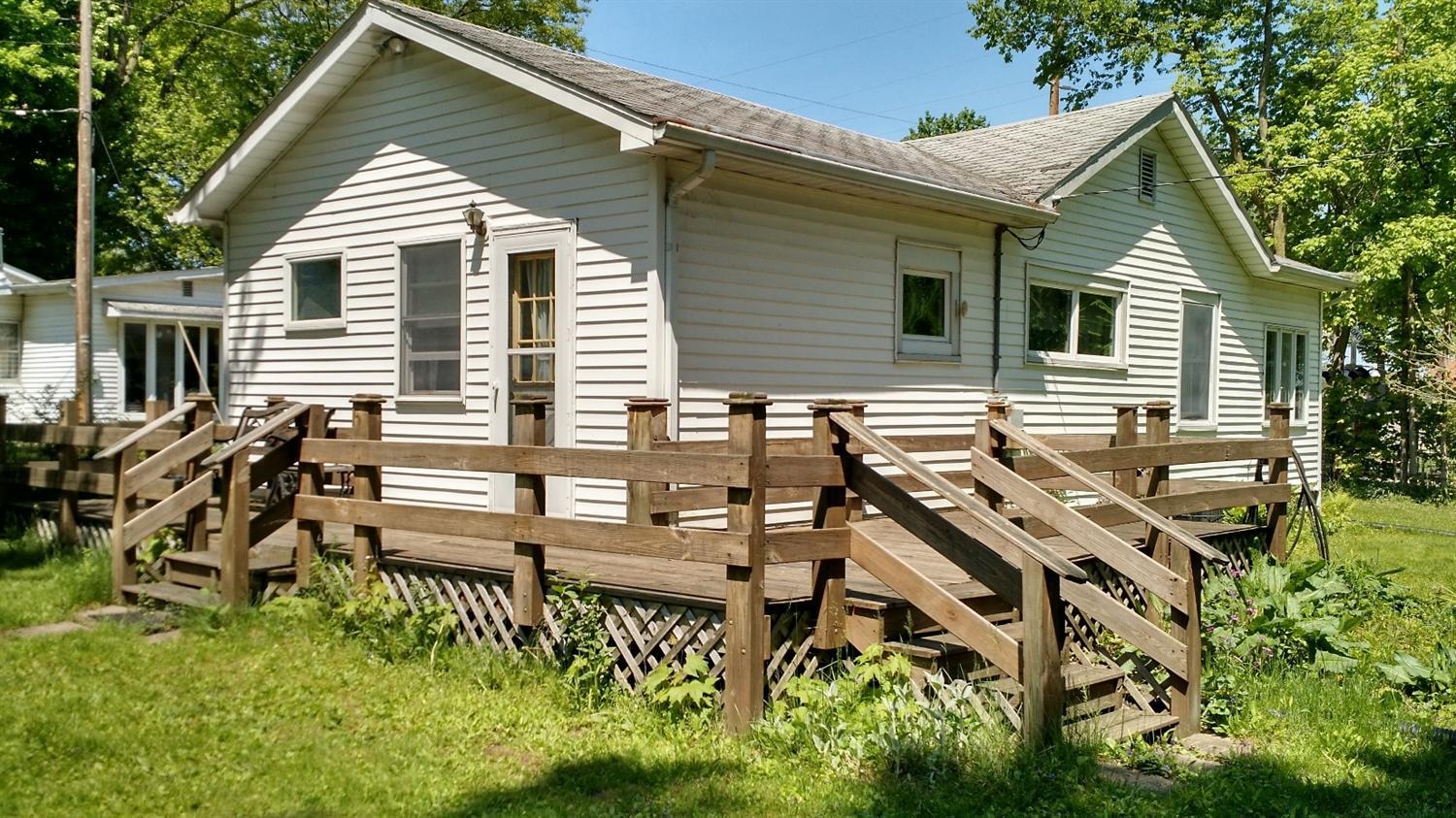Property Photo: 7089 Cottage Grove IN 46552